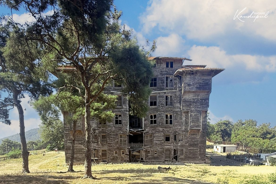 Büyükada Rum Yetimhanesi